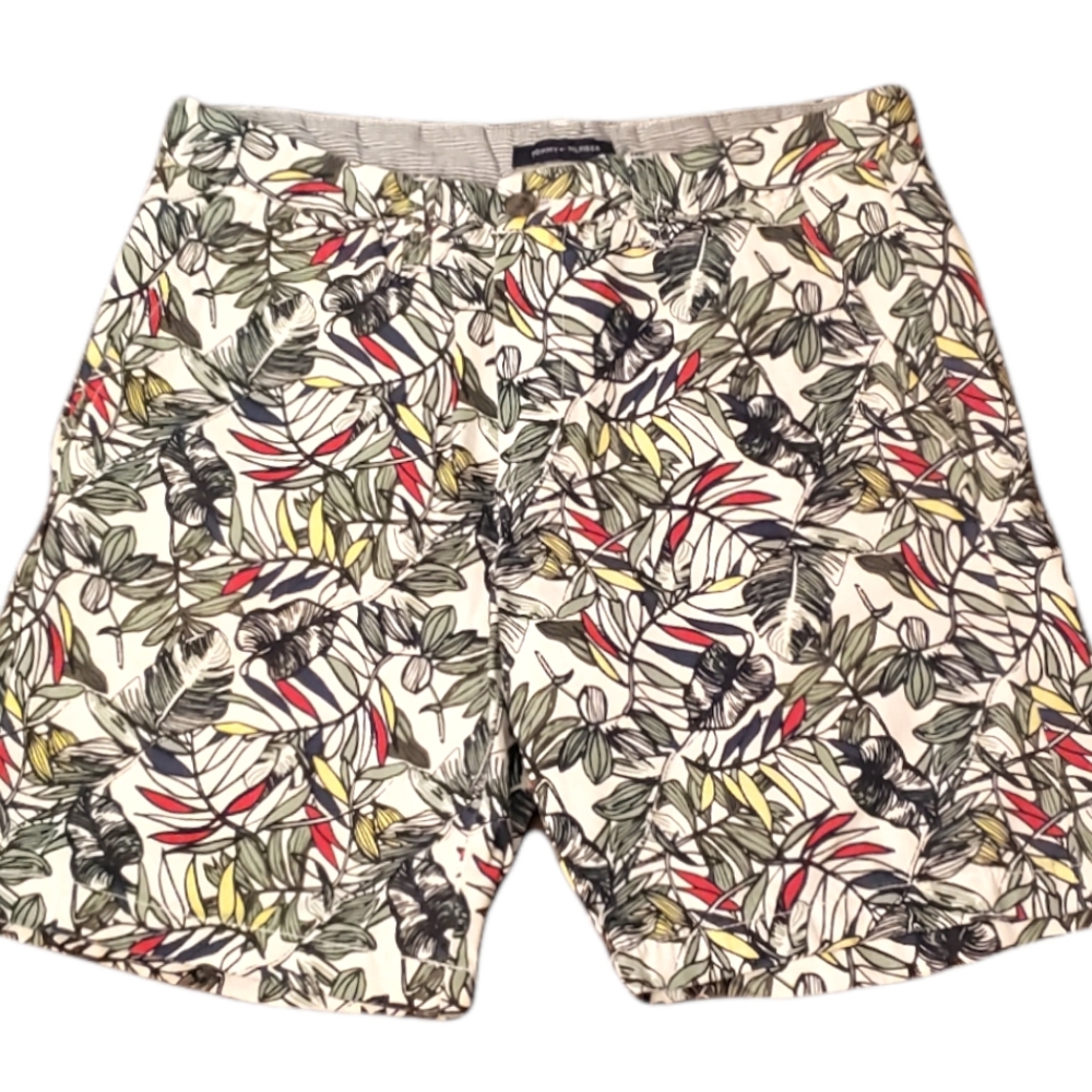 Tommy Hilfiger Shorts Leaf Print Size 32
